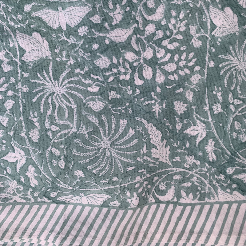 Poeira Tablecloth